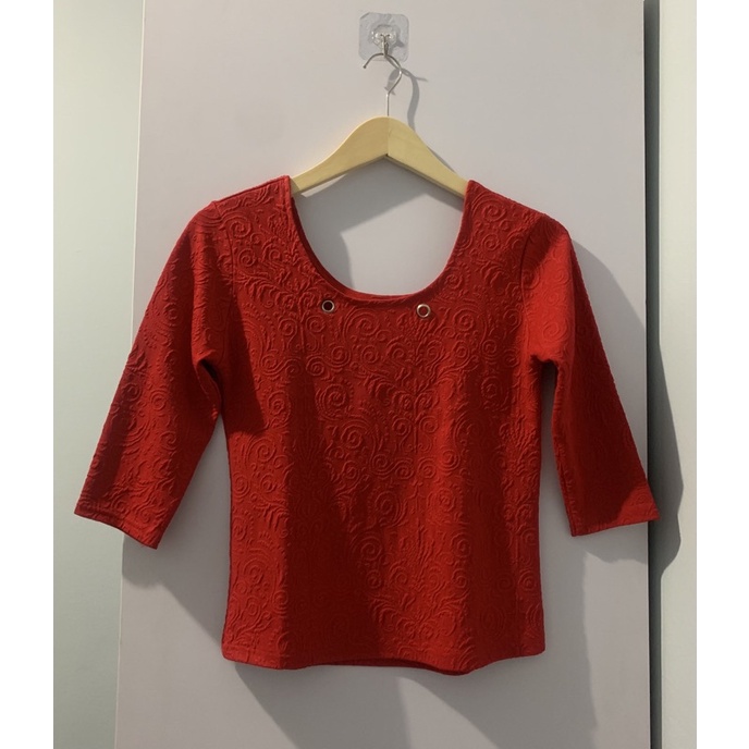 Atasan/ Blouse/ Kaos Wanita Ignite Merah