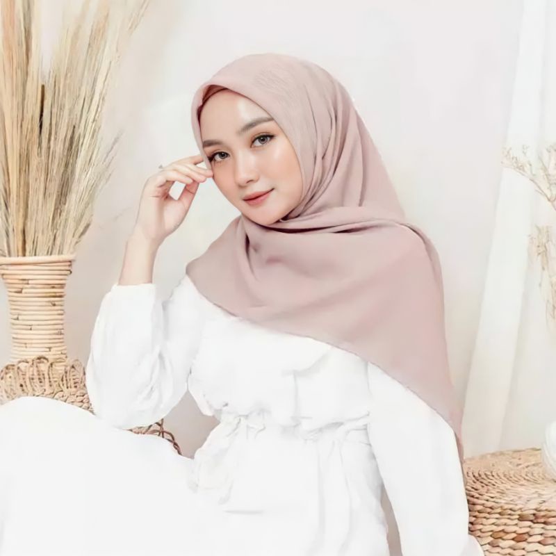 PROMO! 10 Model Hijab Bella Square Segiempat - Rekomendasi Kerudung Terbaik