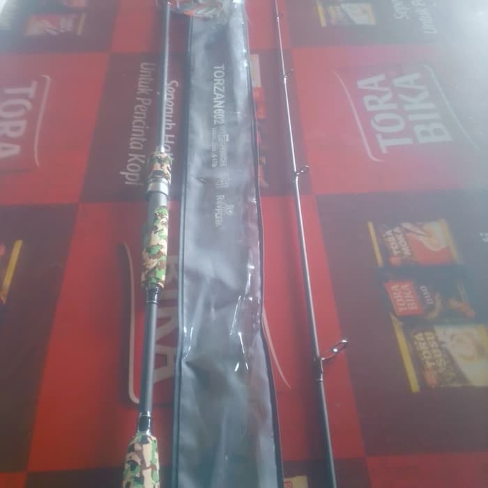 Joran Rod Revrok Torzan galatama mas 8-17lb karbon solid 180 AP-1774