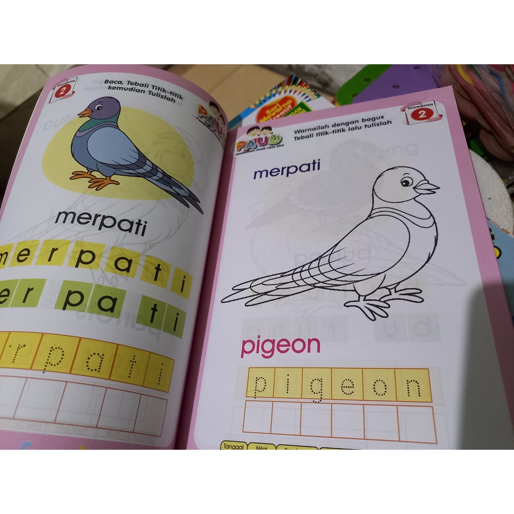 Buku Paud Mewarnai Kreatif Aneka Burung Menebali dan Menulis Huruf Serba Jaya (FULL COLOR)