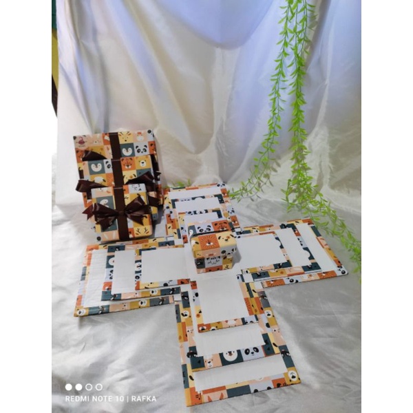 

Snack Box Surprise 3 Layer / Box Saja Tanpa Jajan / Hadiah Ultah / Hadiah Ulang Tahun / Hampers