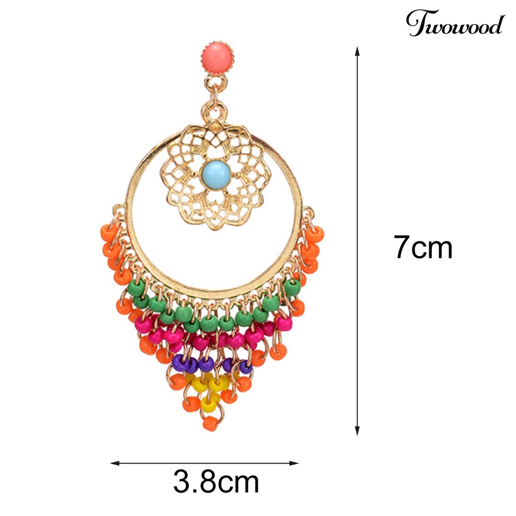 1 Pasang Anting Stud Desain Bunga Hollow Out Aksen Manik-Manik Warna-Warni Untuk Kencan