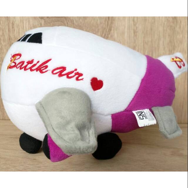 Boneka pesawat batik air