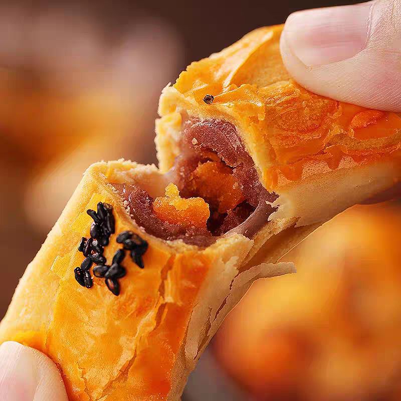 1 PCS Salted Egg Yolk Crispy Pie 15g