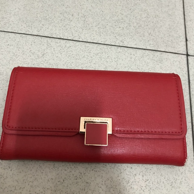 Dompet Charles and Keith Ori