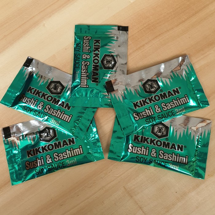 

KIKKOMAN SUSHI & SASHIMI SOY SAUCE / KECAP ASIN (sachet @3ml)