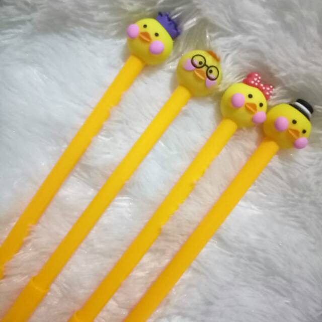 

YELLOW DUCK PEN