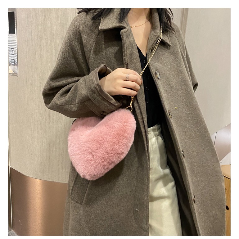[littlecrab] Tas Selempang Love Bulu Halus Tali Rantai Tas Unik Soft Fur Love Sling Bag Berkualitas Tas Lembut Kecil Korean Style