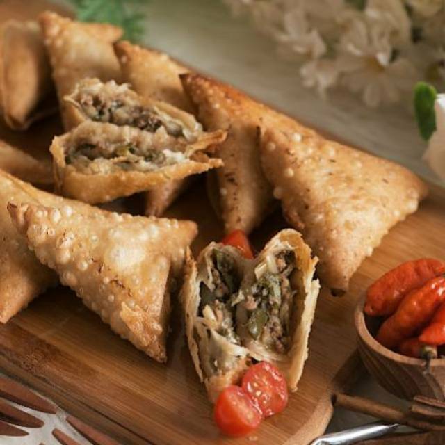 

Samosa Daging Bumbu Arab