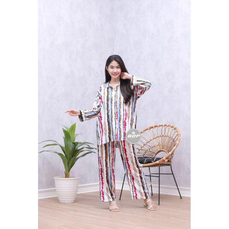 PIYAMA SET RAYON PREMIUM/ SETCEL BAJU TIDUR WANITA MOTIF CROS LINE. ALLSIZE