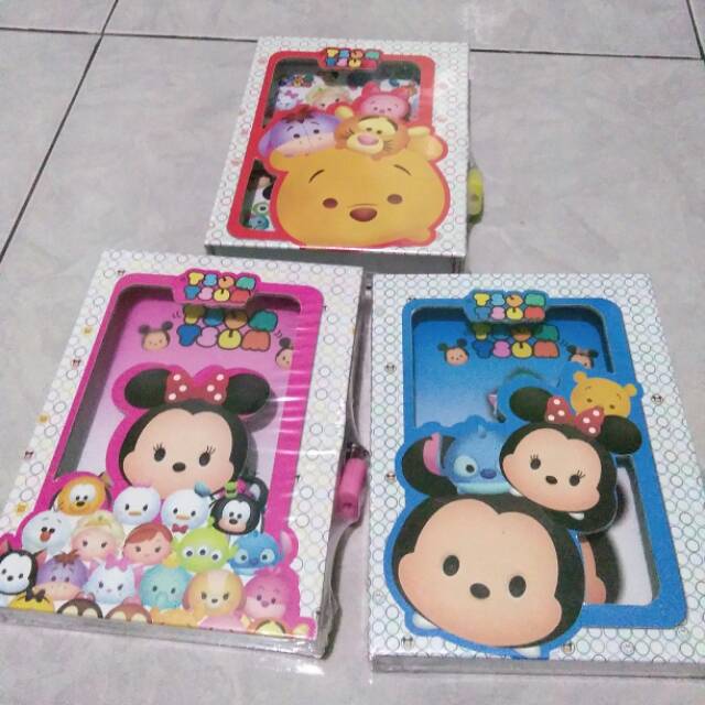 

Buku diary kecil karakter tsum tsum beserta gembok