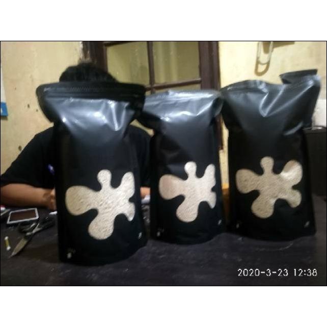 

Crispy kasar 1kg Tepung Premium Sihlin