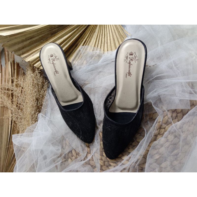 sepatu cantik sexy kaisla hitam brukat sepatu wedding