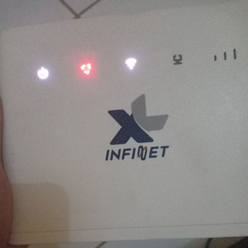 Router modem Huawei B310 XL INFINET (BEKAS dan MINUS NO SERVICE SEPERTI DIGAMBAR)