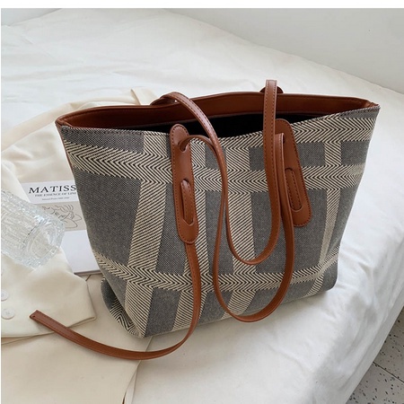 235, tas selempang wanita import fashion tas slingbag shoulder bag cantik terkiniian dan terlaris best seller cantik rddr