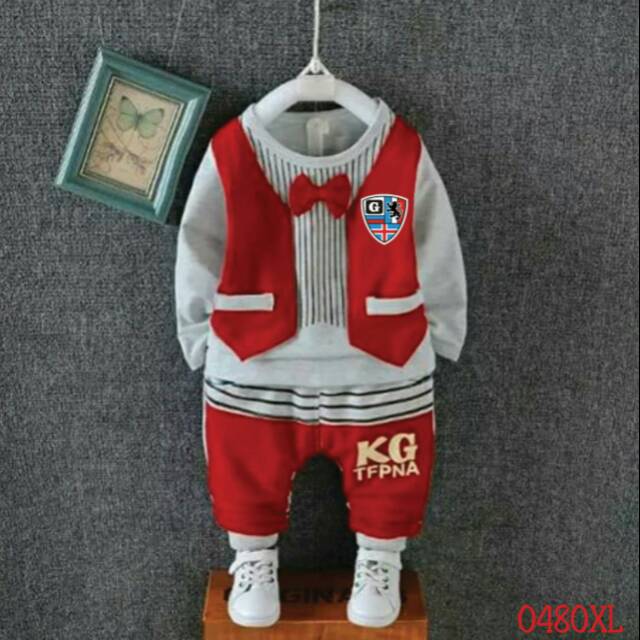 Setelan anak lelaki CIGA