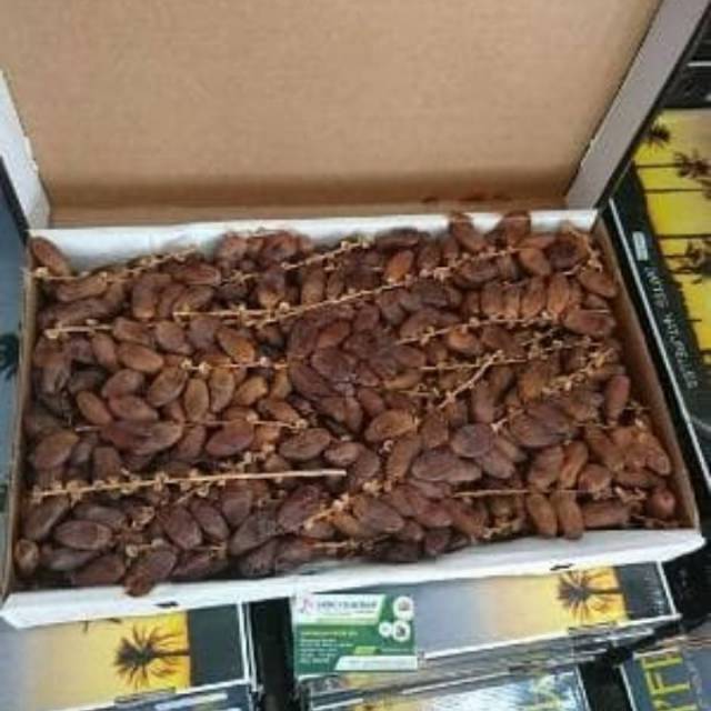 

Kurma tunisia tangkai 5kg/oleh oleh haji dan umroh
