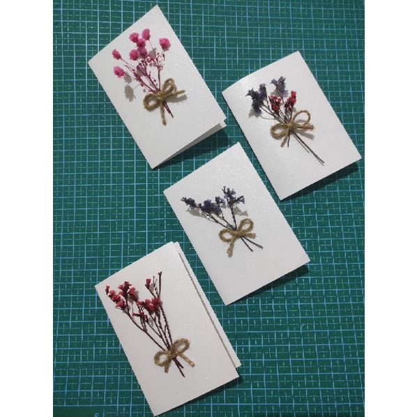 

Greeting Cards / kartu ucapan/ Tambahan Gift/ birthday/ wisuda/ valentine/ anniverssary