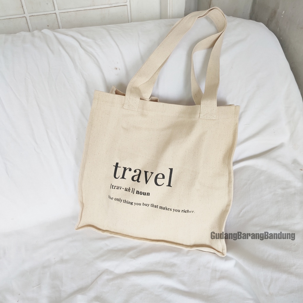 Tote Bag Kanvas dengan Desain Square Travel Gaya yang Cocok untuk Petualangan Anda!