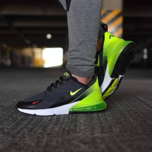 Sepatu Nike Air Max 270 Black Volt