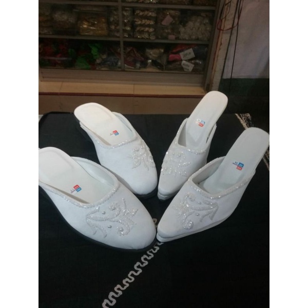 Sandal selop pengantin payet premium