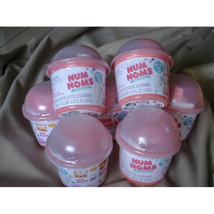 Promo Num Noms Series 5 Mystery Pack Wif Glitter Lipgloss