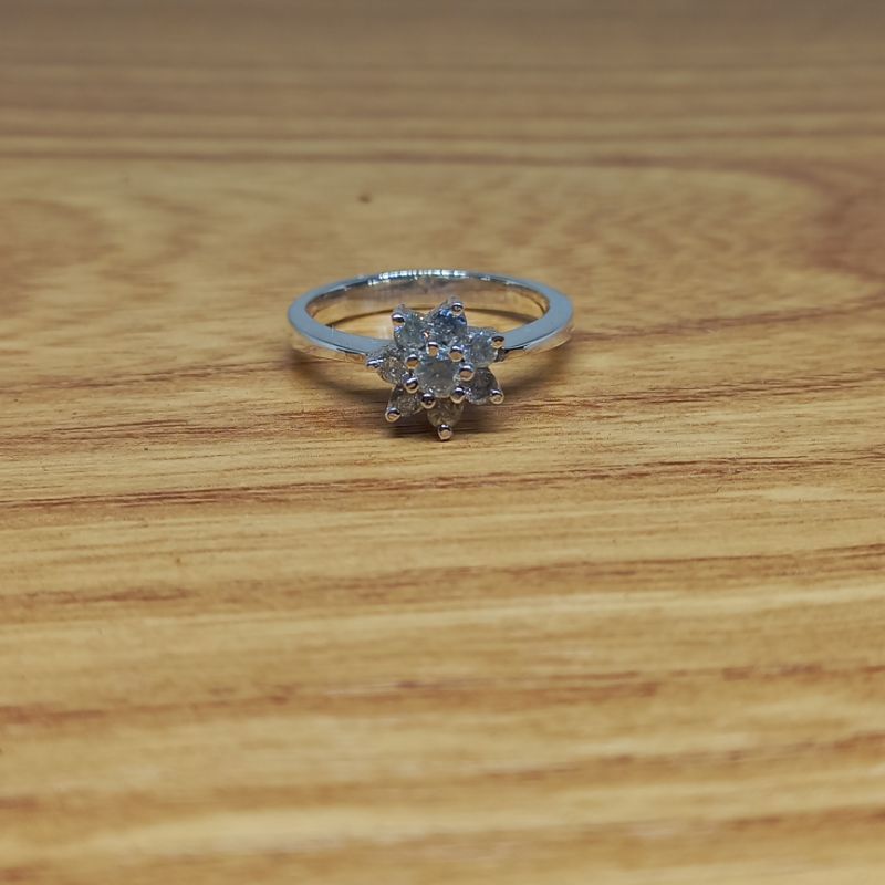 cincin wanita perak motif bunga berlian