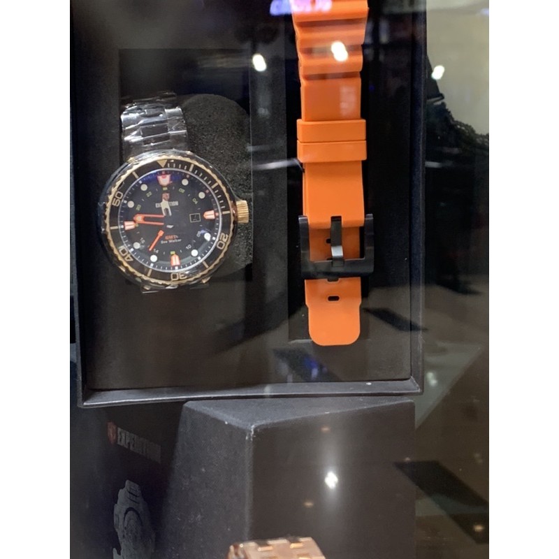 Expedition E6727 Pria Original