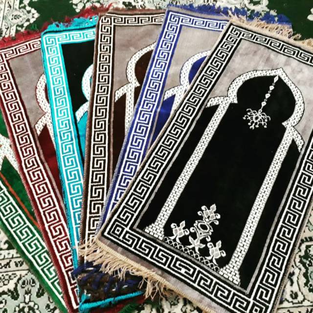 Sajadah lampu aladin / sajadah murah / sajadah bulu halus / SAJADAH