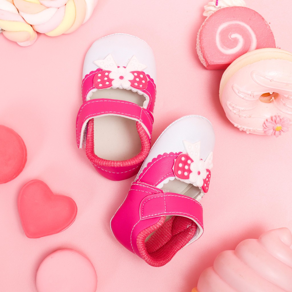 SEPATU BAYI PREWALKER SEPATU BAYI CEWEK MOTIF HELLO KITTY BUNGA ANTI SLIP