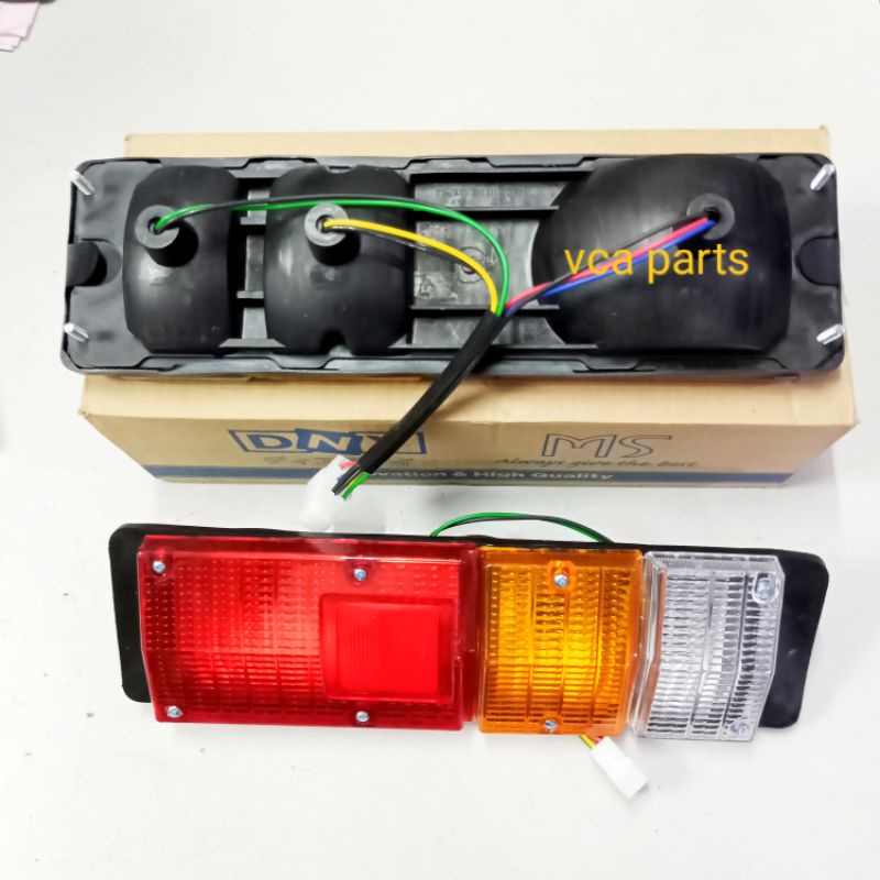 LAMPU STOP BELAKANG PANTHER/KAD PICK UP PER 1 SET ( 2pcs ) RH - LH MERK DNY