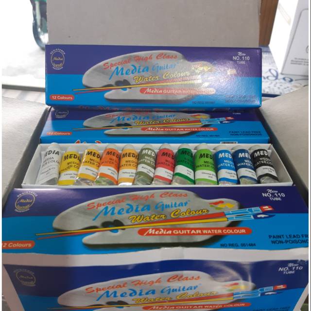 

Water colour / Cat air Media 12 warna No. 110