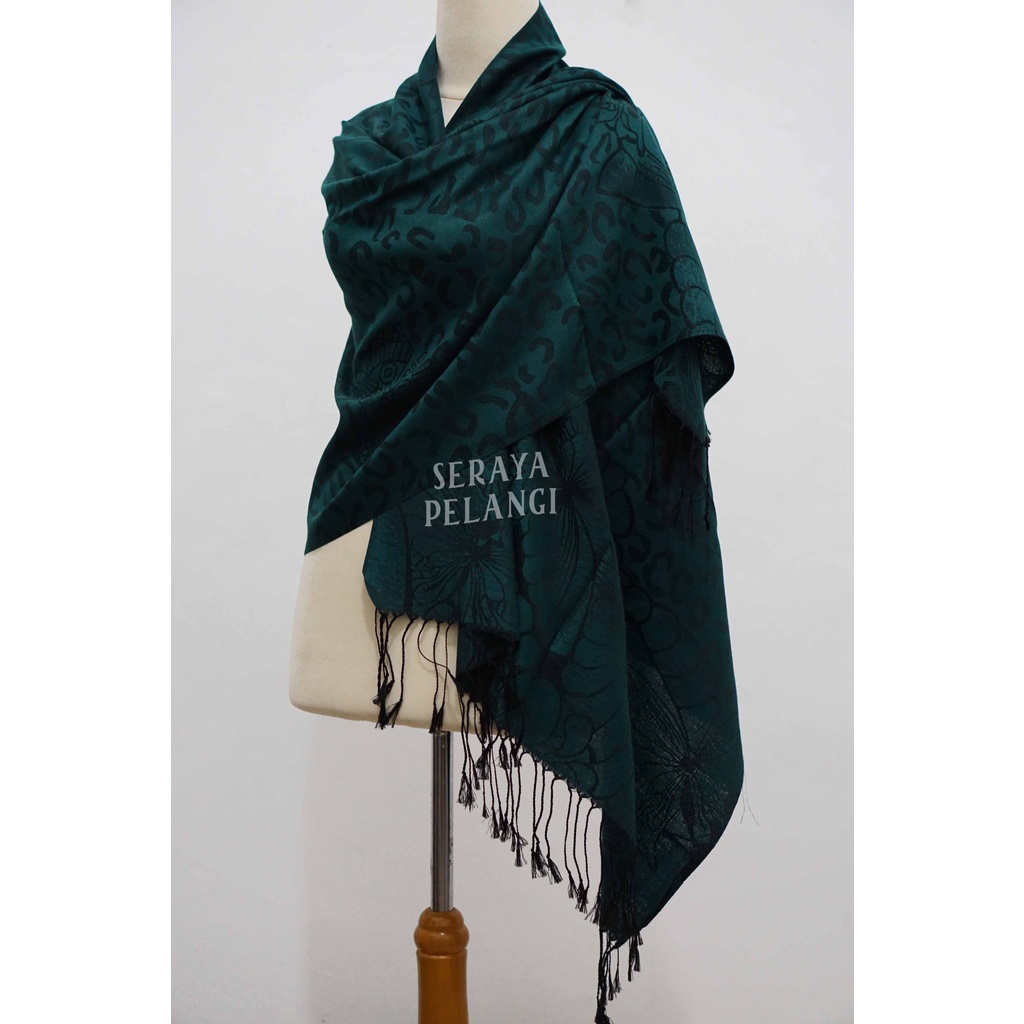 Pashmina Cashmere Motif Kupu-Kupu 04 | Animal Print | Selendang | Scarf | Syal | Shawl | Pasmina | Souvenir | Hadiah Ulang Tahun | Birthday Gift | Aksesoris Fashion Wanita | Premium Import Quality | Grosir Murah | Luxury Scarf