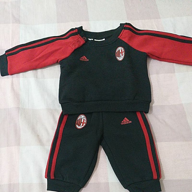Stelan Adidas AC Milan 0-3 bulan