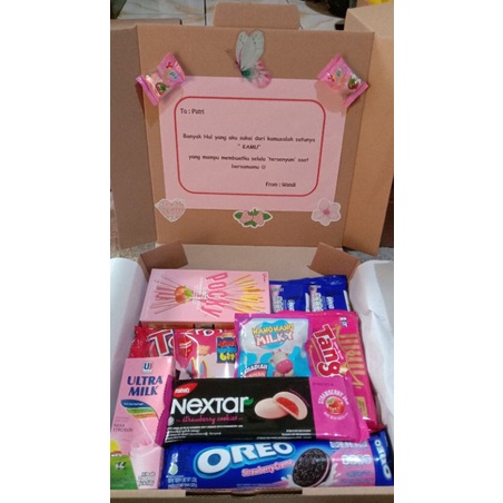 Kado Snack Box / Kado Ulang tahun / Kado wisuda / Kado Unniversarry / Paket Pink