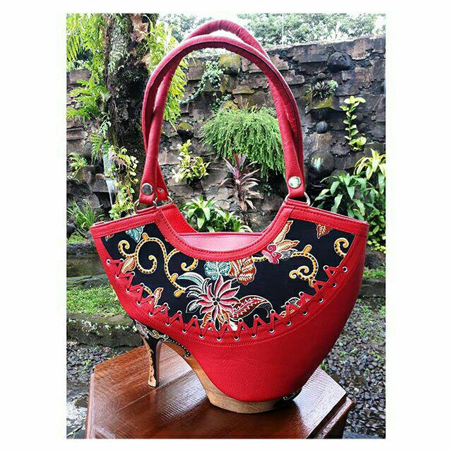 

Tas Teklek Batik Lukis