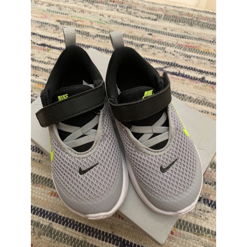 Nike toddler shoes size 7c | Shopee 
