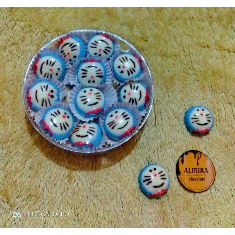 

coklat karakter doraemon