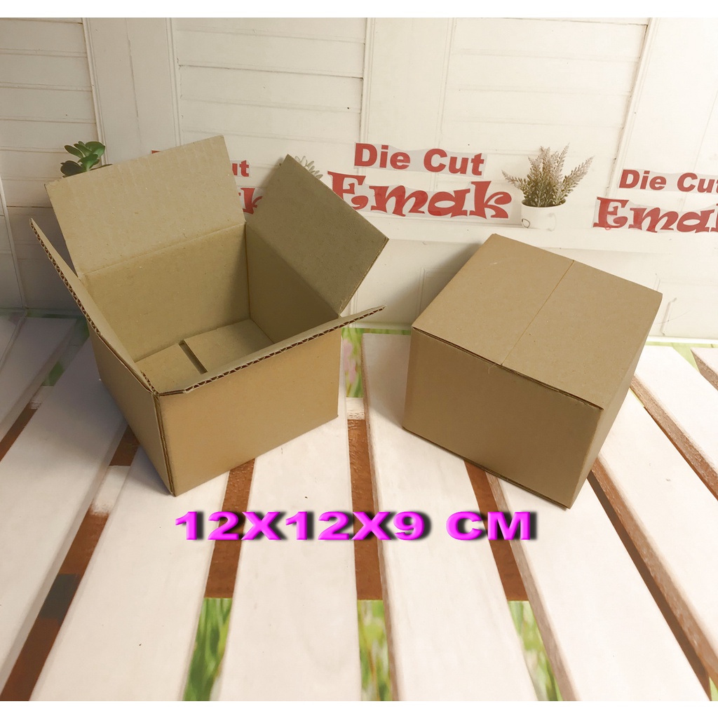 

KARDUS | BOX | UK. 12x12x9 cm / KARTON PACKING POLOS BARU ST