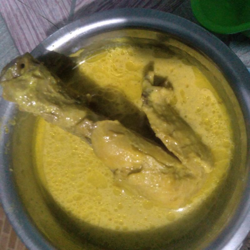 

Opor Ayam Gurih Kental Kuah Kuning 1 Ekor