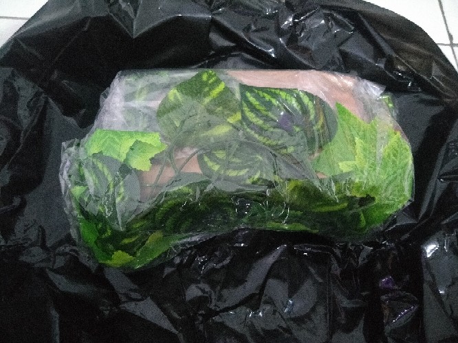 Daun Rambat Plastik Palsu Artificial Hiasan Dekorasi Dinding/daun Artificial