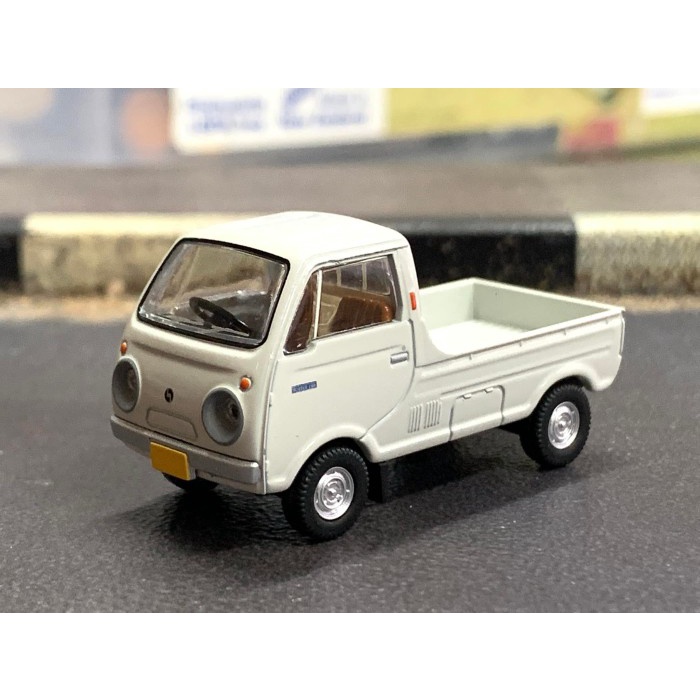 Tomica Limited Vintage LV-185b Mazda Porter Cab with Figure and Barrel