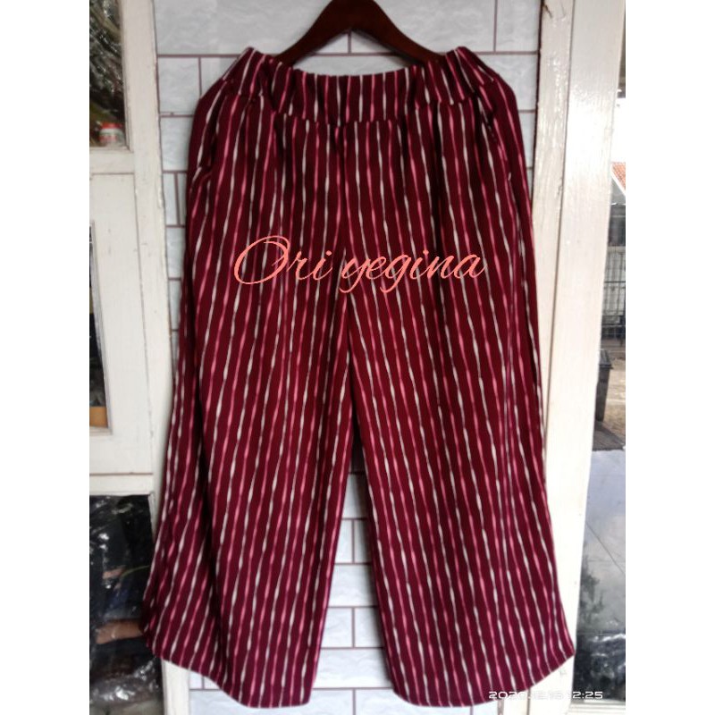 CELANA KULOT PANJANG SUPER JUMBO MOTIF SALUR BAHAN MOSCREPE ELASTIS.CELANA PANJANG WANITA JUMBO BIG