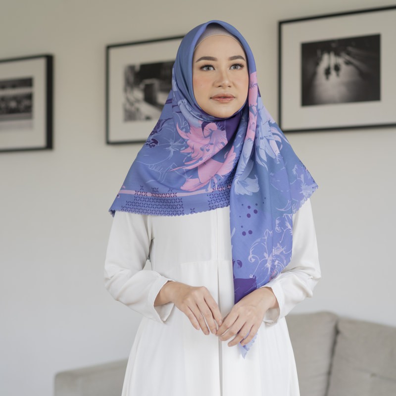 Beyza In Carolina | THE NOVELLA SCARF (Superfine Voal Hijab Premium)