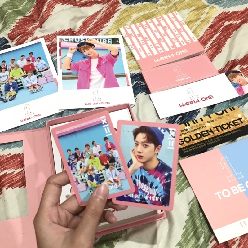 album wanna one to be one pink ver. (guanlin photocard)