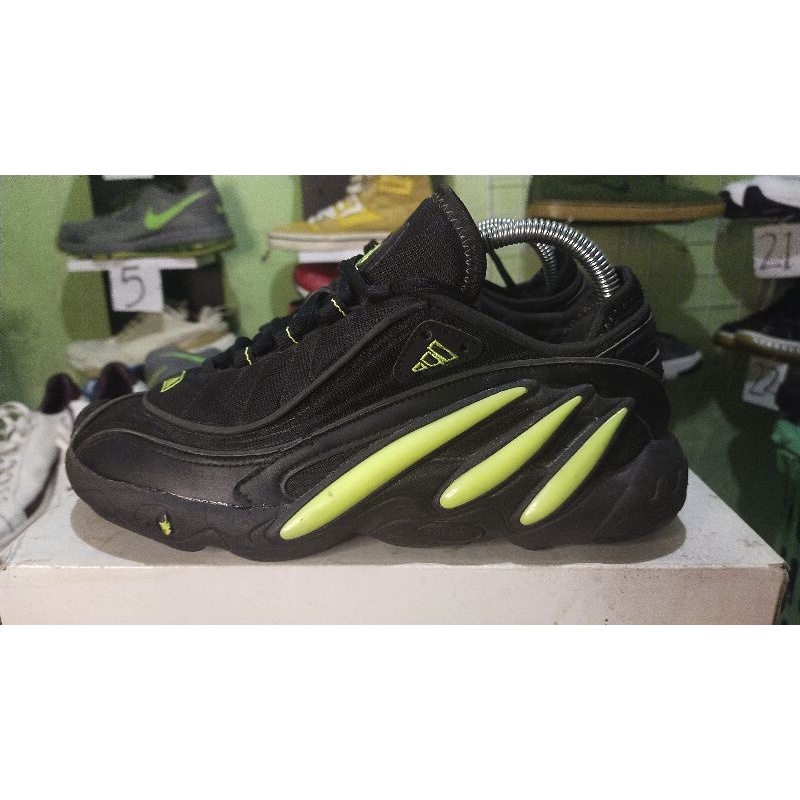 sepatu second Adidas simpson40