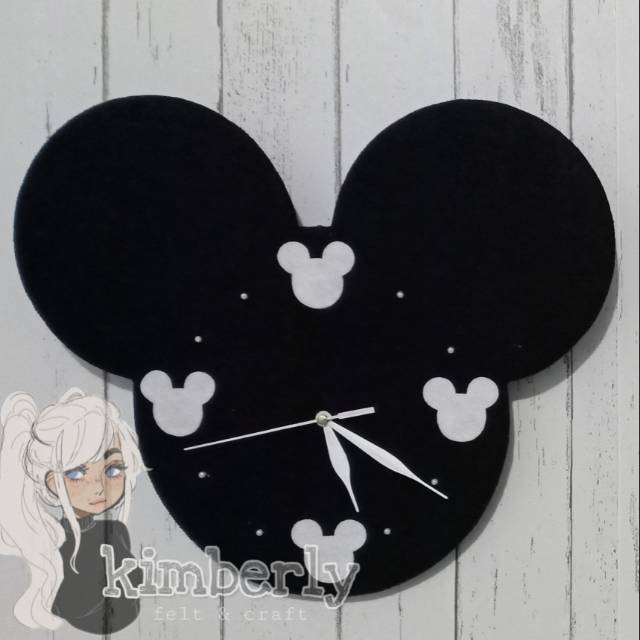 Jam flanel mickey mouse