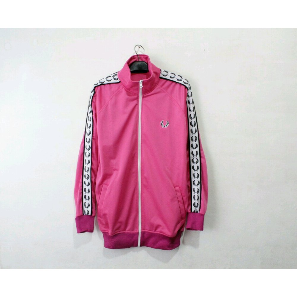 TERLARIS Jaket Tracktop Fredperry x Stussy Premium Jaket Keren