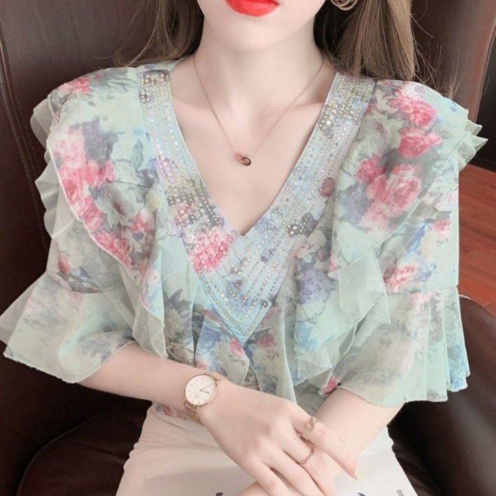 7092 Baju atasan blouse kerja lengan pendek kerah Vneck ruffle motif bunga flower Korean style hijau