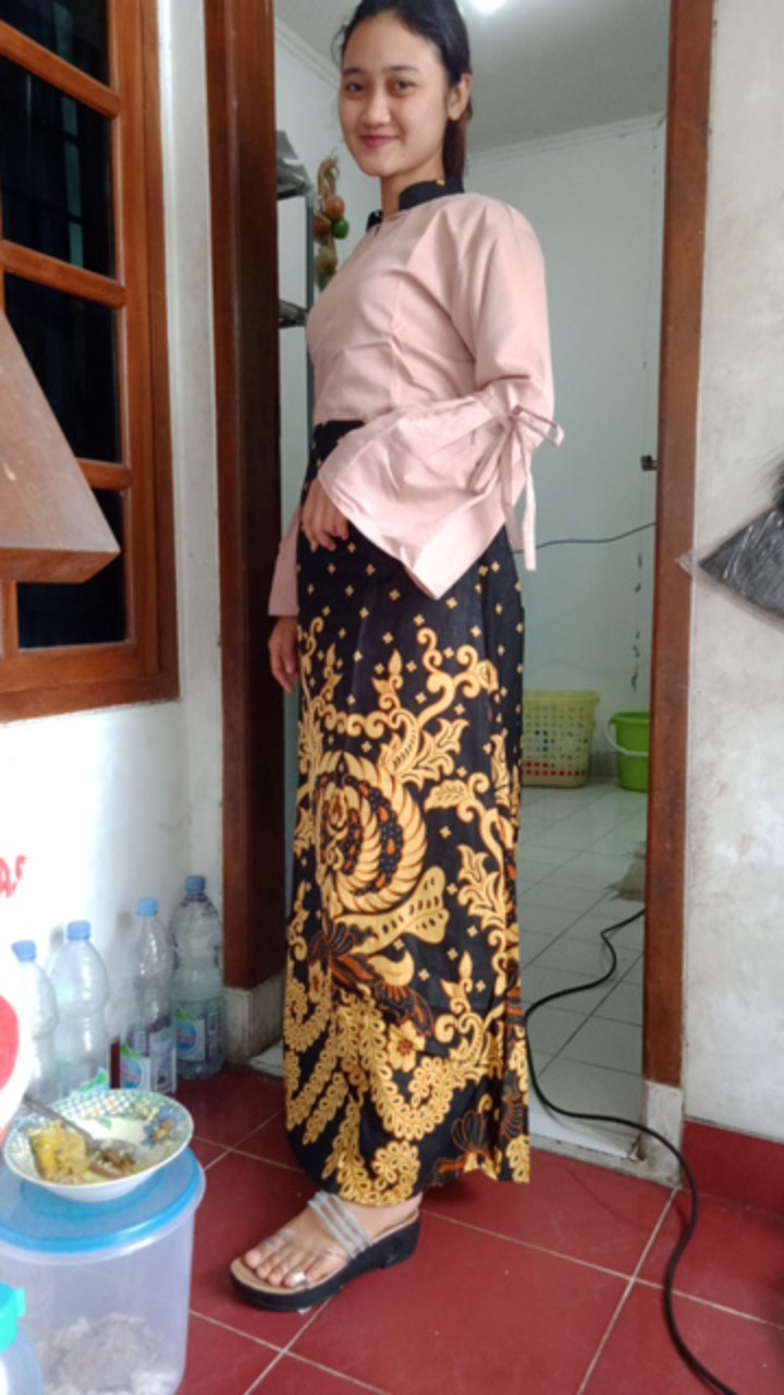 Family Ada Anaknya) Batik Couple 2499 Motif Manggar  Couple Gisel Sumber Rejeki